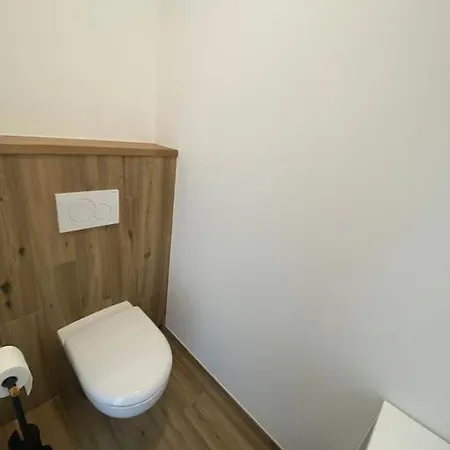 La Pomme De Pin - T1 Calme Et - Meuble De Tourisme Classe 2 Etoiles